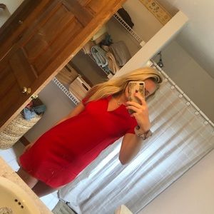 Red short sleeve dress